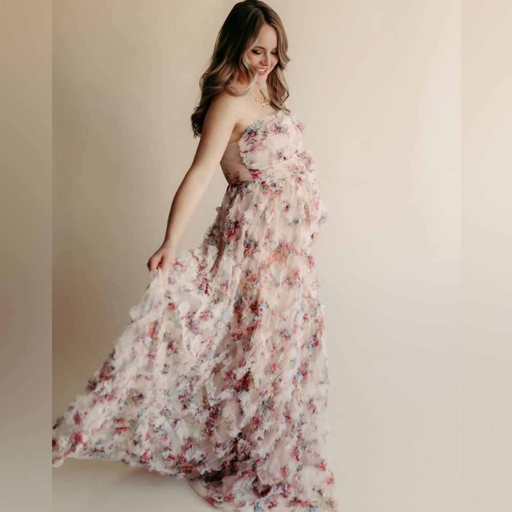 Textured floral maxi dress with slit